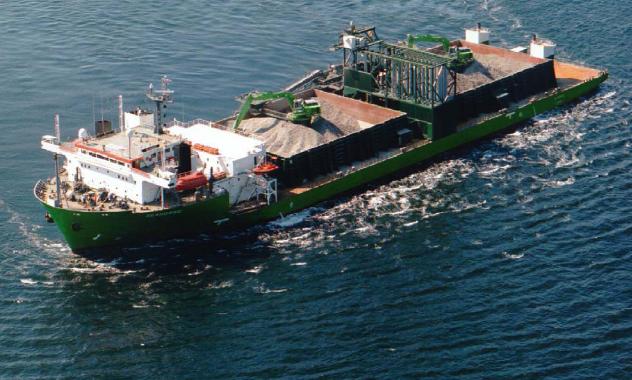 Flexible fallpipe vessel